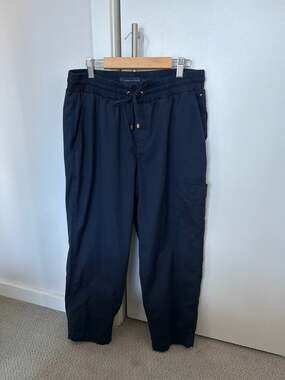 Tommy Hilfiger Women's Solid Navy Blue Pull-On Cargo Jogger Pants